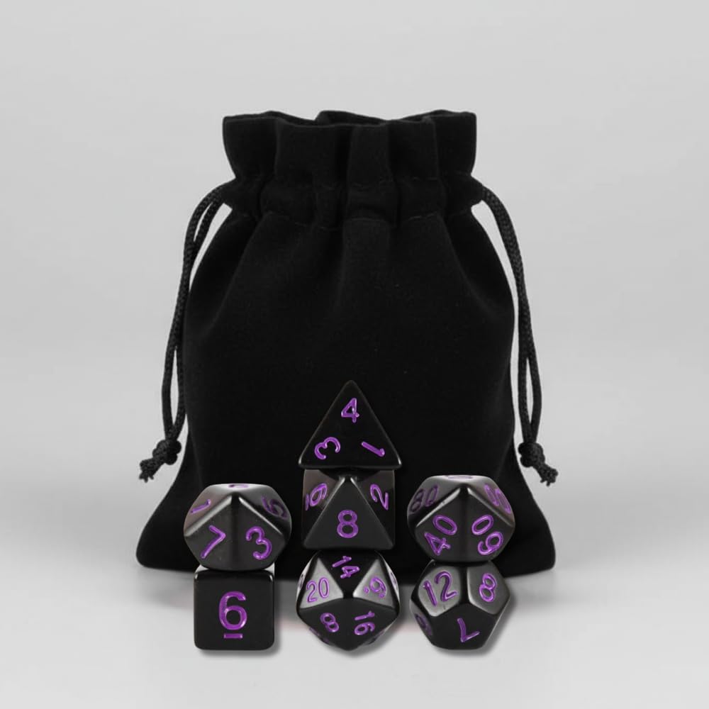 Kit 7 Dados Rpg de Mesa Preto com Números em Roxo D4 D6 D8 D10 D10% D12 D20 Dark Black Boardgame