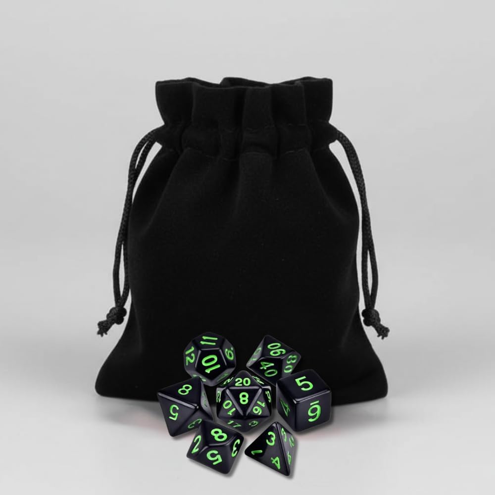 Kit 7 Dados Rpg de Mesa Cthulhu Preto com Números em Verde D4 D6 D8 D10 D10% D12 D20 Dark Black Boardgame