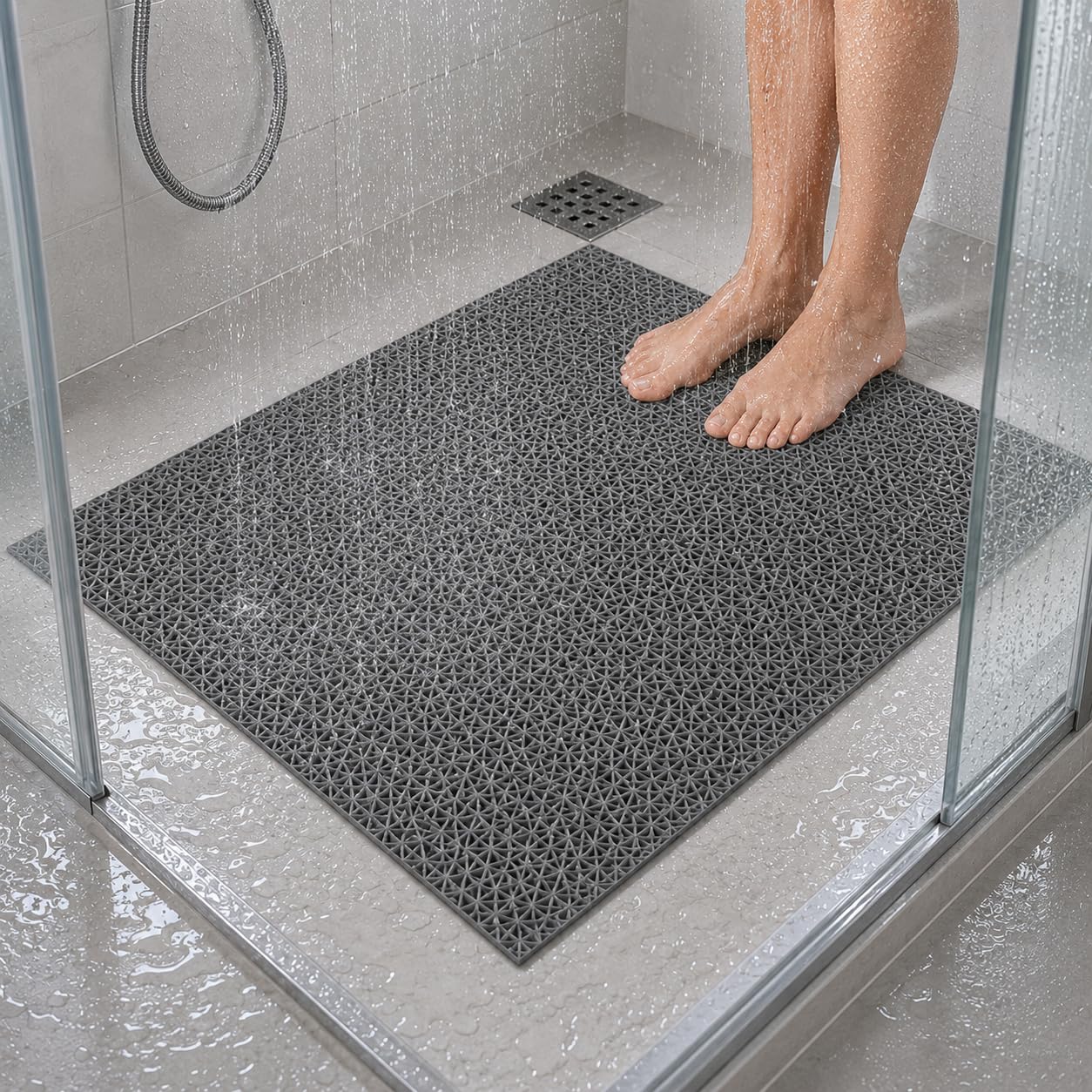Kit 2 Tapete Bisbel Antiderrapante Banheiro Box 100x60 PVC Drenante Vazado Lavável Sauna Piscina Vestiário