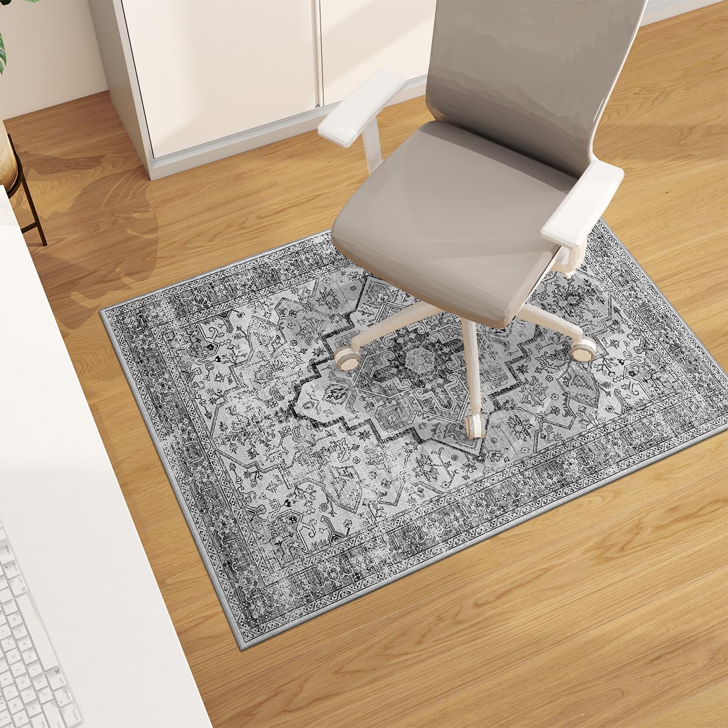 chakme Tapete de cadeira de escritório para piso de madeira, tapete de cadeira de mesa de 122 x 91 cm para tapete de pilha baixa, protetor de cadeira de computador de deslizamento fácil para cadeira