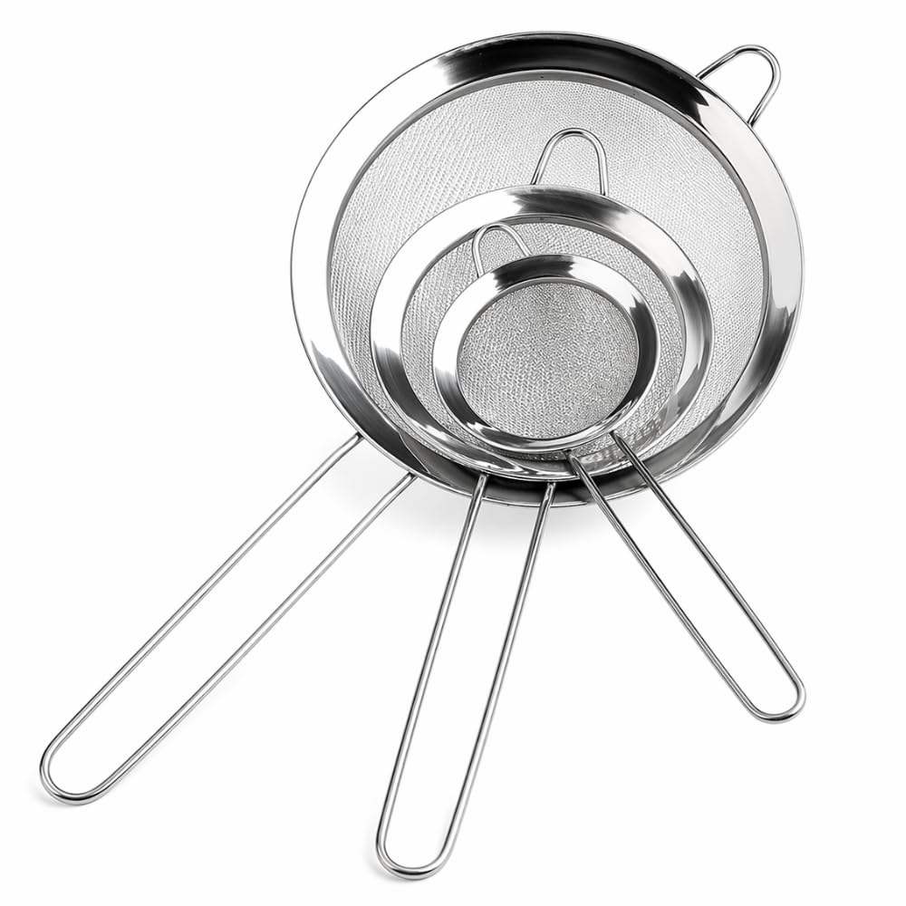 Jogo de 3 Peneiras de Cozinha em Aço Inox, 8, 10 e 12 cm, com Suporte, Versáteis para
