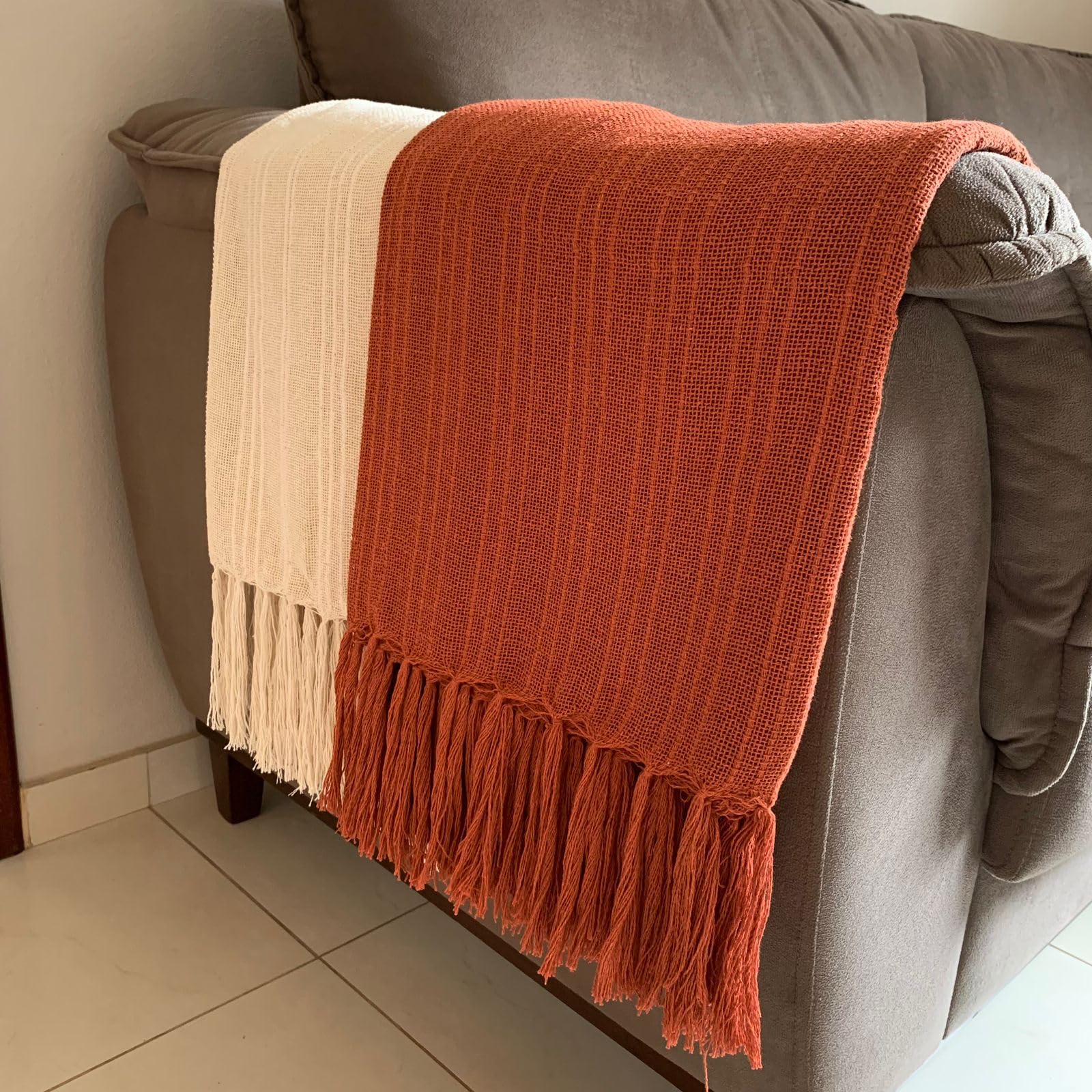 Kit 2 Mantas para Sofá Terracota e Cru Luxo 1,20m x 1,80m 100% Algodão Tear Mineiro